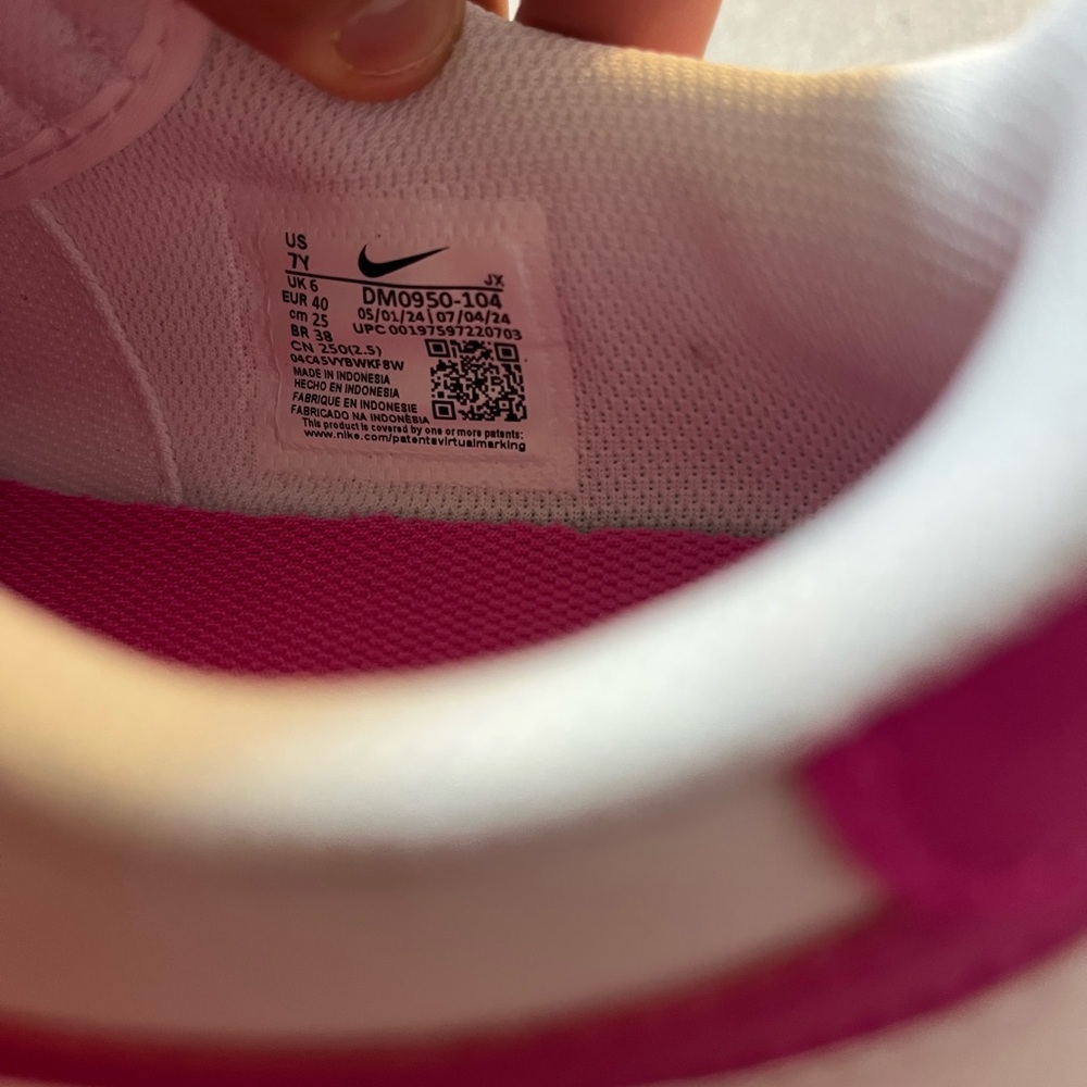Nike Cortez GS White Laser Fuchsia Size 7Y/Women 8.5 DM0950-104​ - Picture 10 of 11
